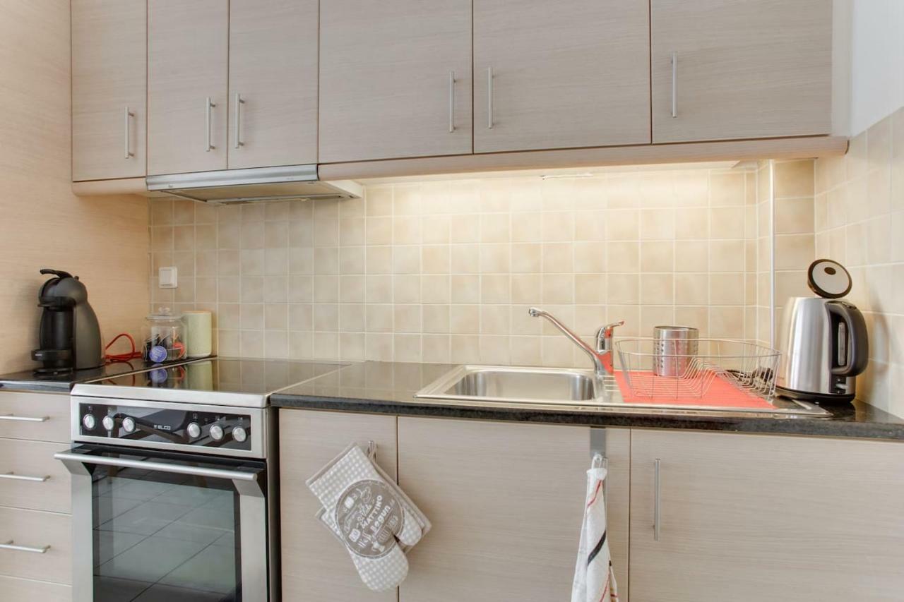 أثينا Melina'S Apartment By The Tube المظهر الخارجي الصورة
